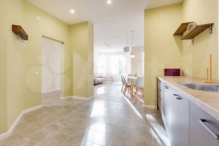 Дом 263,8 м² на участке 18 сот.