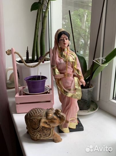 Слоник статуэтка дерево