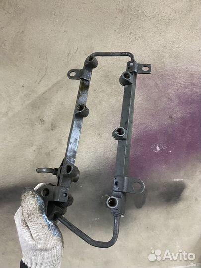 Топливная рампа mitsubishi pajero 2 6g72