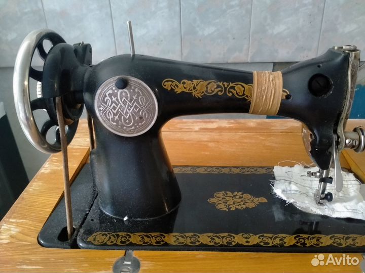 Швейная машинка