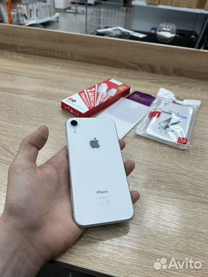 iPhone Xr, 64 ГБ