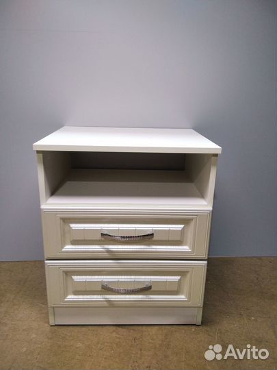 Тумба прикроватная