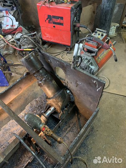 Ремонт тележек и шкворней башенного крана