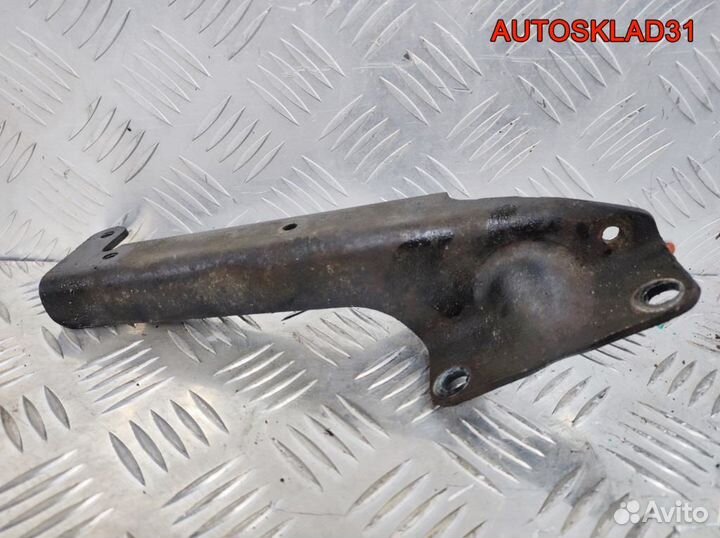 Кронштейн МКПП Mercedes Vito 638 A6110980729