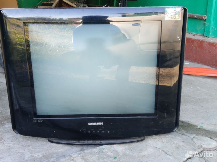 Телевизор samsung