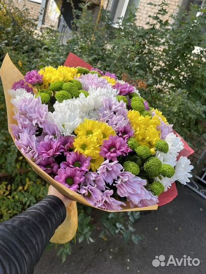 Букет кустовых хризантем