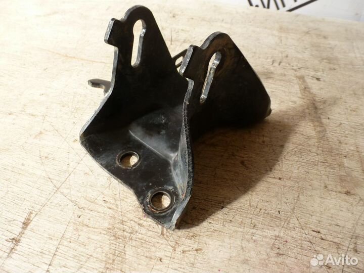 Кронштейн двигателя Киа Церато LD 1.6