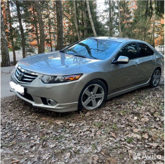 Диски литые на honda R18