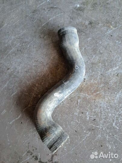 Патрубок радиатора Mercedes W210