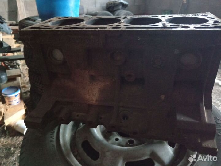 Блок двигателя logan 1,6