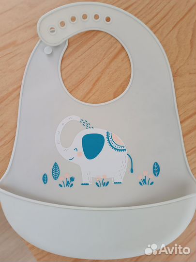 Слюнявчик нагрудник силиконовый