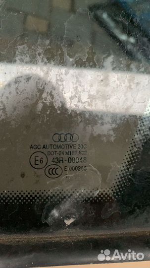 Форточка задняя тонированная глухая Audi A4 B8