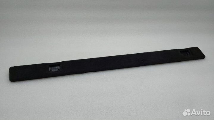 Накладка багажника правая Audi Q7 4L BAR 2008