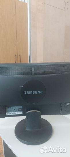 Монитор samsung