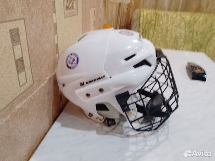 Шлем хоккейный детский