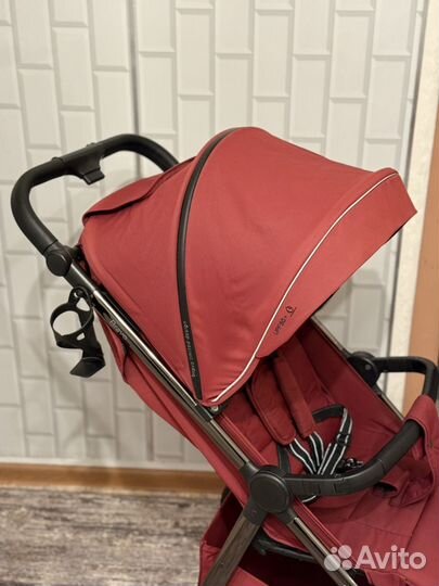 Прогулочная коляска Carello Bravo