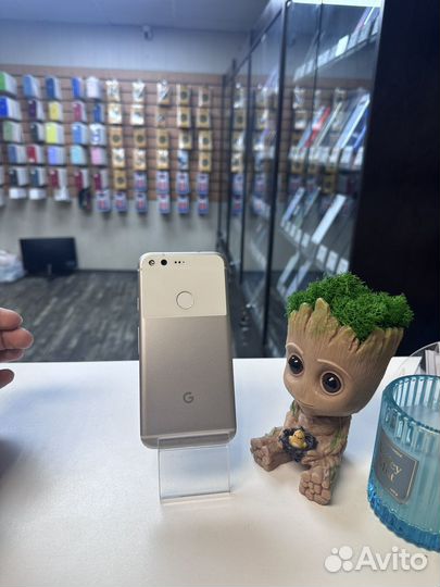 Google Pixel, 4/32 ГБ