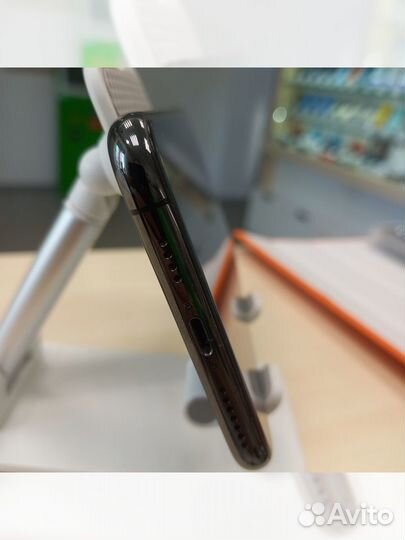 iPhone 11 Pro Max, 64 ГБ