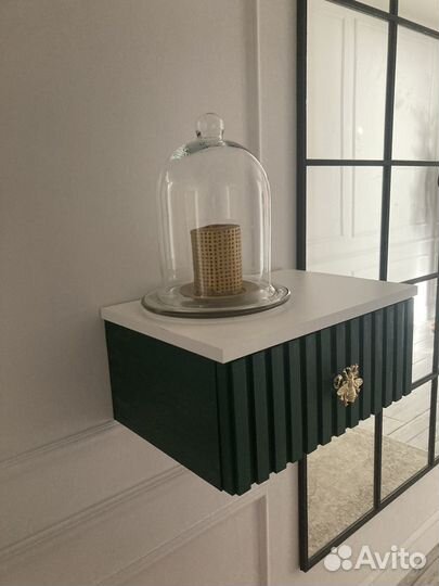 Консоль с ящиком подвесная