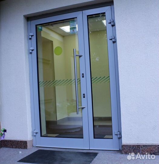 Алюминиевые двери / Дверь алюминиевая под ключ