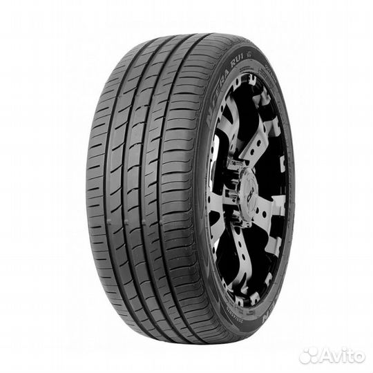 Roadstone N'Fera RU1 275/35 R20