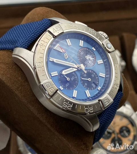 Красивые мужские наручные часы Breitling