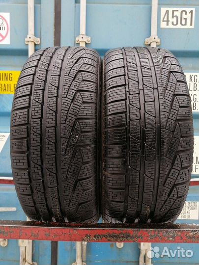 Pirelli Winter Sottozero II 215/40 R18