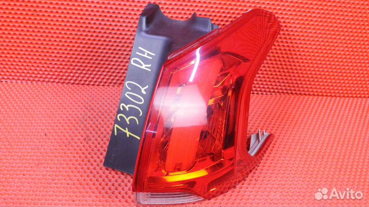 Фонарь задний правый Peugeot 2008 9678074380