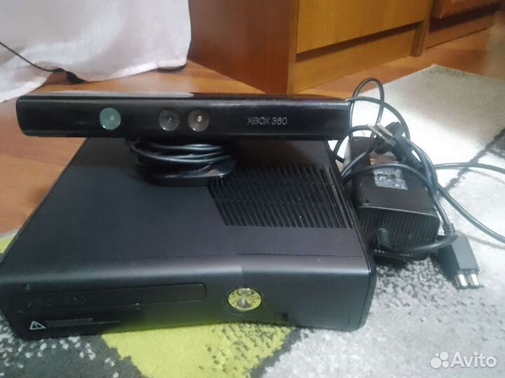Xbox 360 slim не прошитый