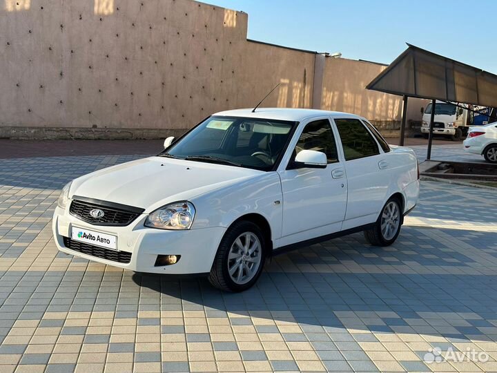 LADA Priora 1.6 МТ, 2015, 299 999 км