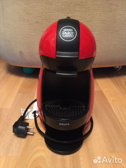 Кофемашина капсульная Dolce Gusto Nescafe