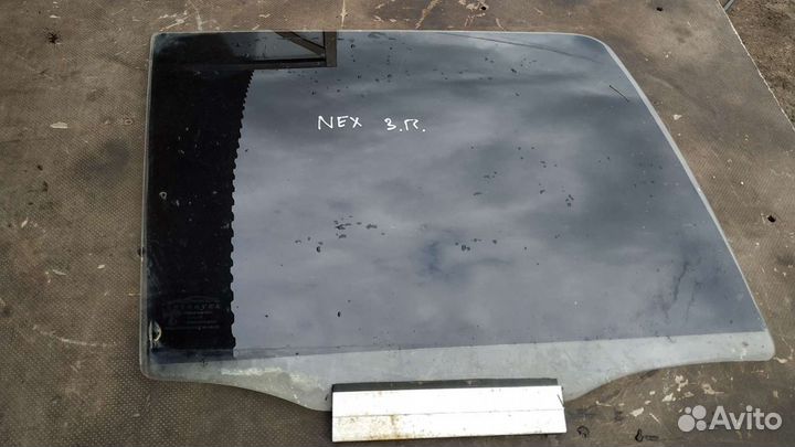 Заднее боковое стекло Дэу Нексия