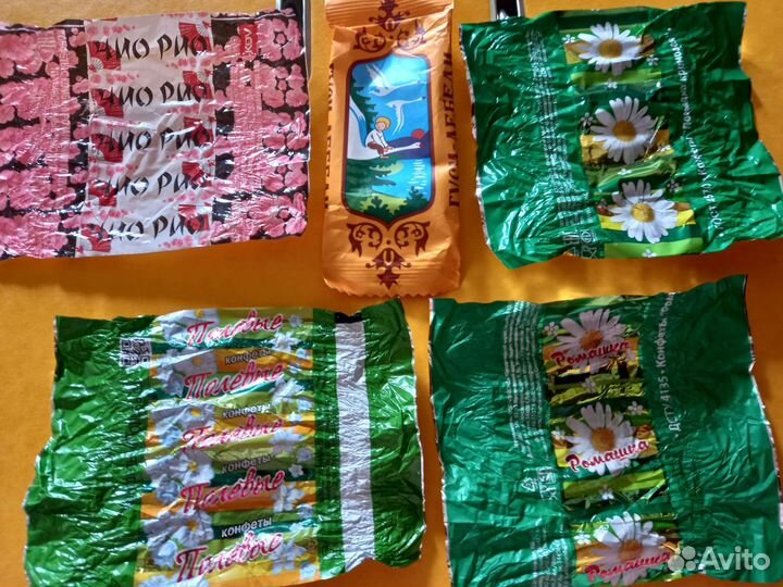 Фантики от конфет разных фабрик
