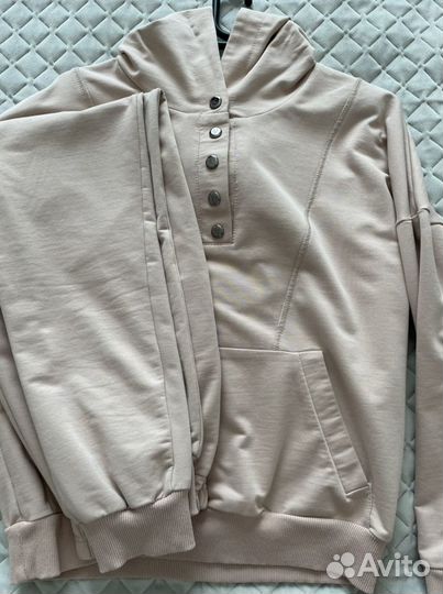 Костюм спортивный