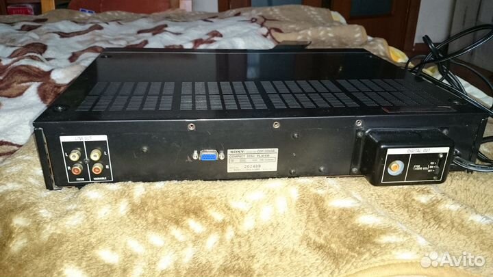 CD -дека Sony CDP-553 esD