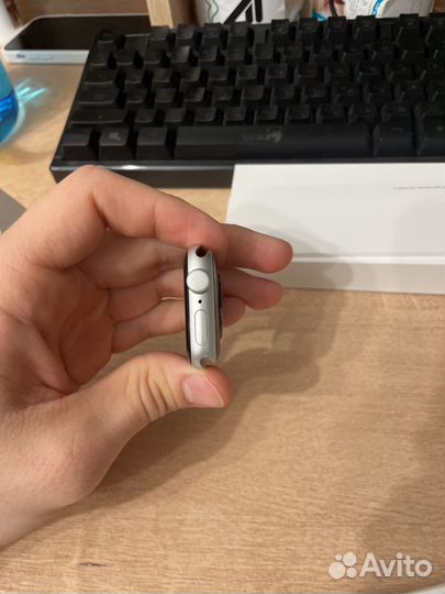 Часы apple watch se 40 mm бу