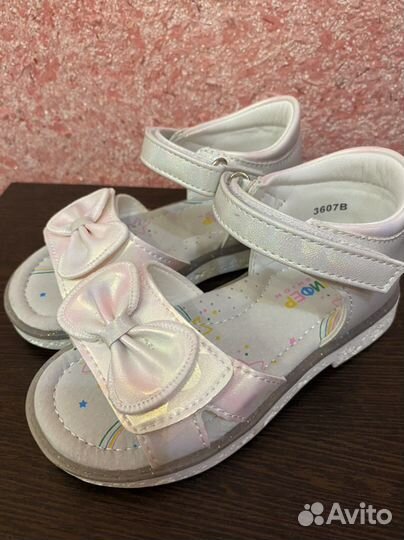 Сандали для девочки
