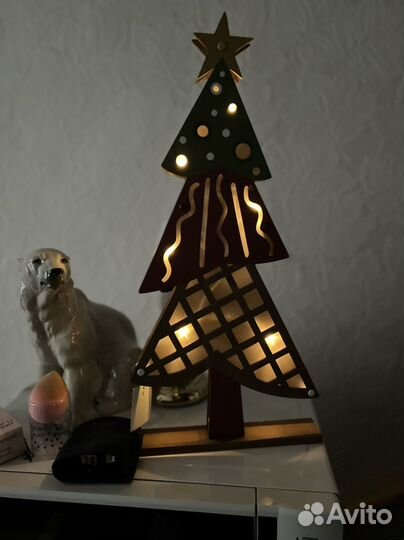 Новогодняя елочка с подсветкой в коробке Новая