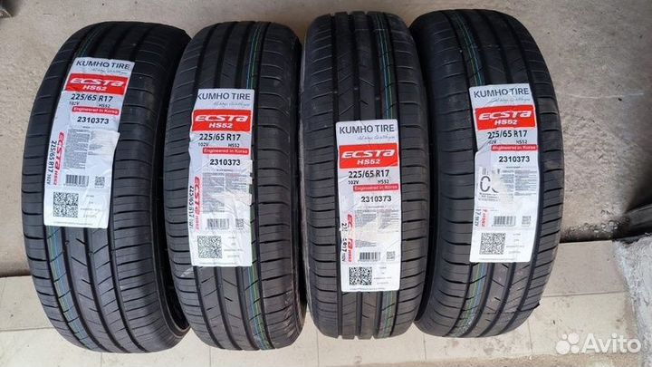 Kumho Ecsta HS52 175/65 R14 82H