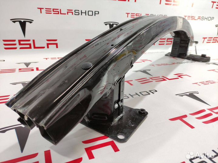 Усилитель переднего бампера Tesla Model S рест