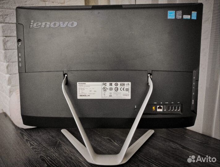 Моноблок Lenovo