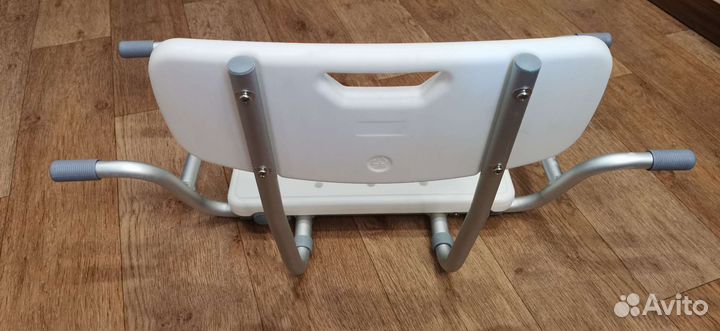 Стул для ванной