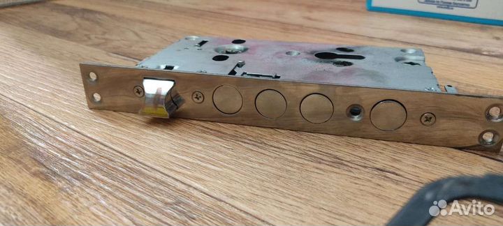 Замок Личина Ручка