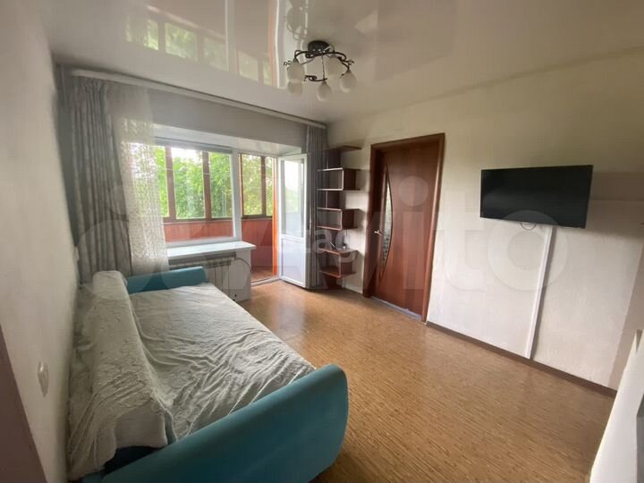 2-к. квартира, 40 м², 3/3 эт.