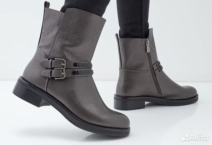 Новые сапоги 39р-р весна-осень, отличного качества