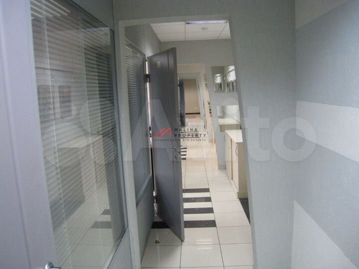 Продам торговое помещение, 234 м²