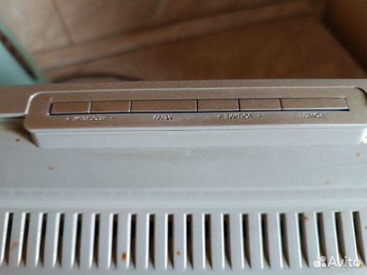 Телевизор на запчасти