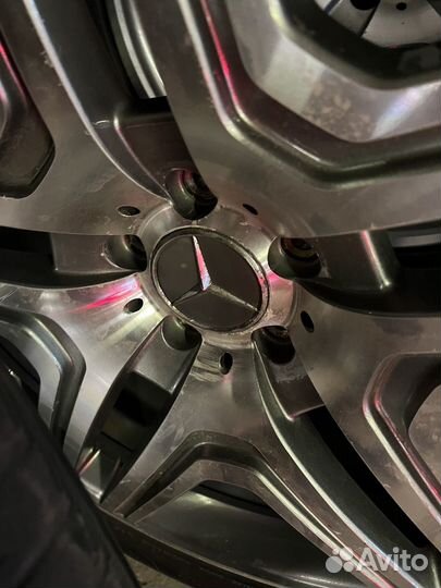 Зимние колеса в сборе с датчиками давления AMG r21