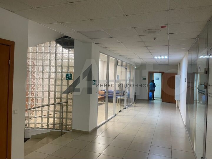 Офис рядом с набережной, 177 м²