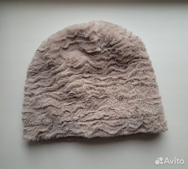 Тёплая шапка Reserved